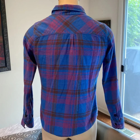 O’Neill women’s medium long sleeve no tag plaid shirt button up outdoors - Picture 5 of 6